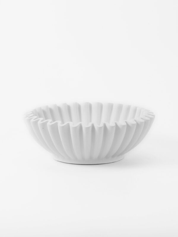 White Scallop Bowl - 9.84"